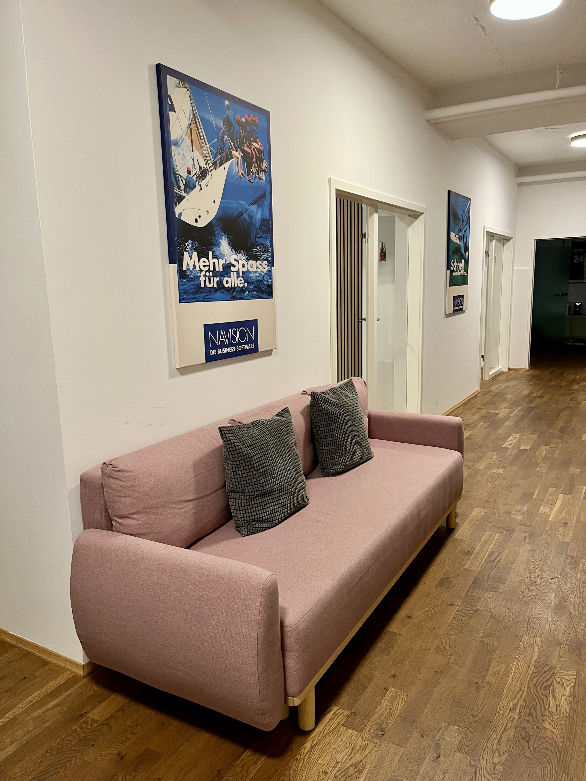 250908-SOCITAS Büro Köln-Couch